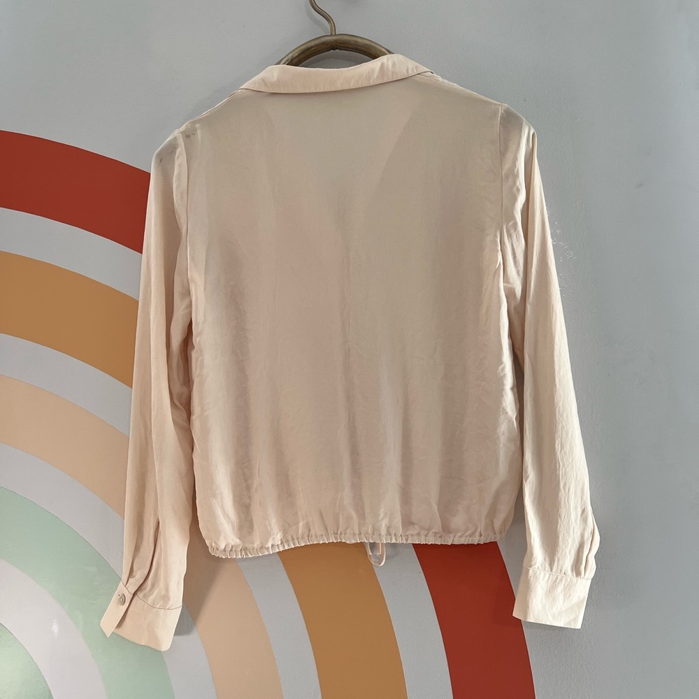 Vince Silk Blouse with Bottom Adjustable Tied Waist Hem 2 Ivory - Picture 3 of 8